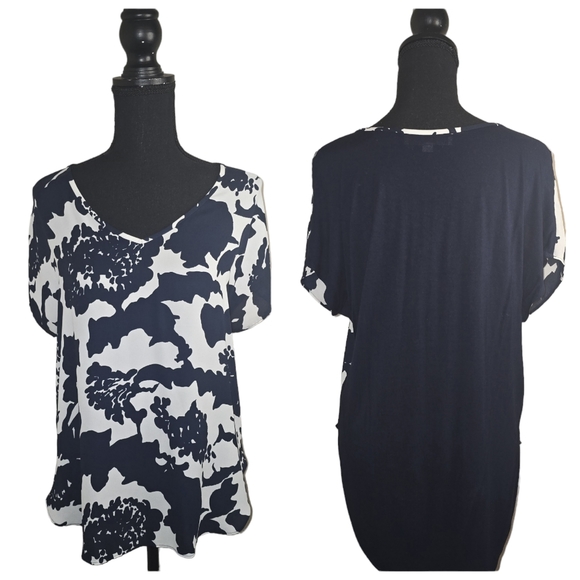 Ann Taylor Loft Blue and White Blouse - Picture 1 of 5